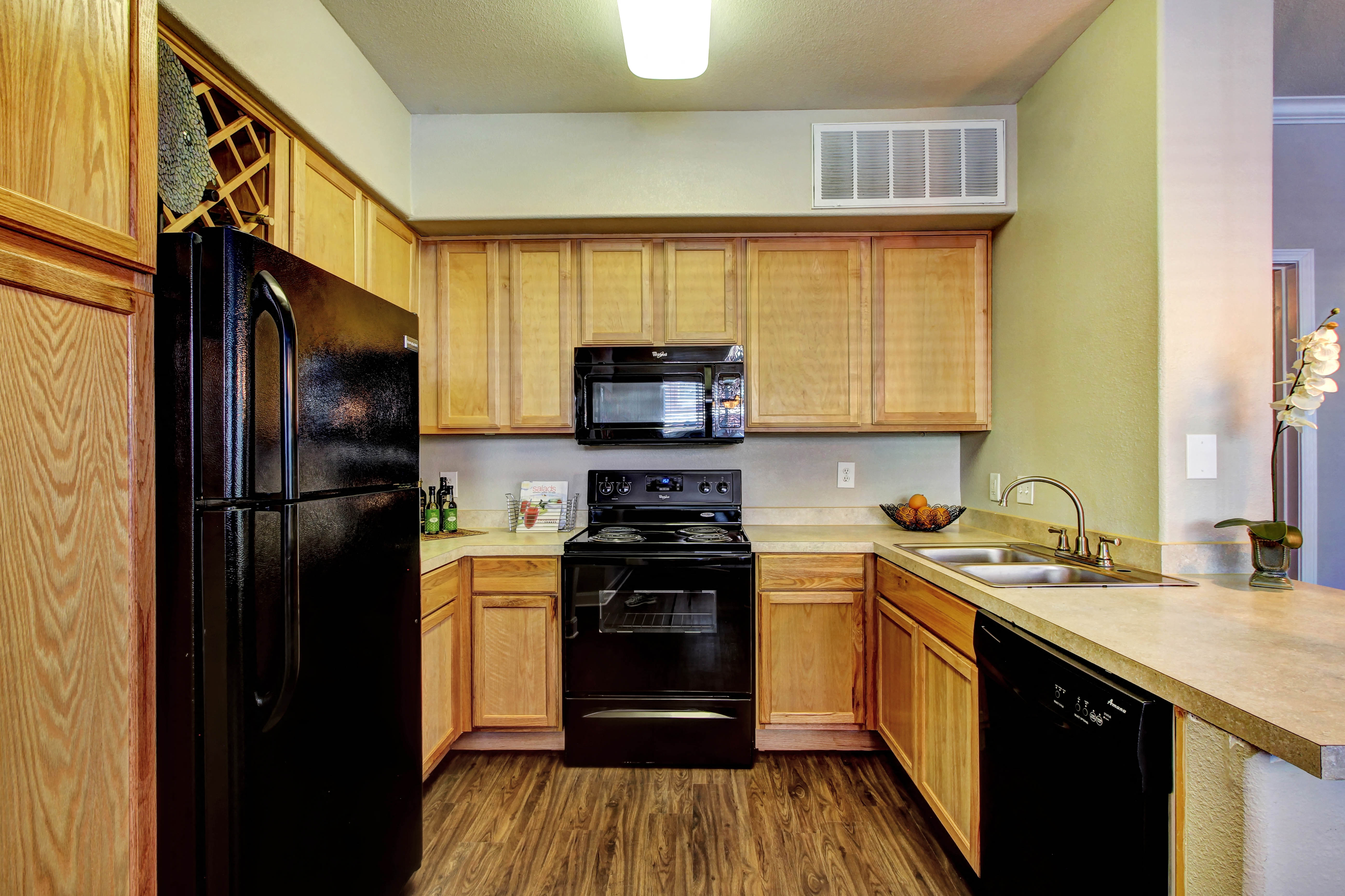 Photos and Video of The Retreat at Cypress Station in